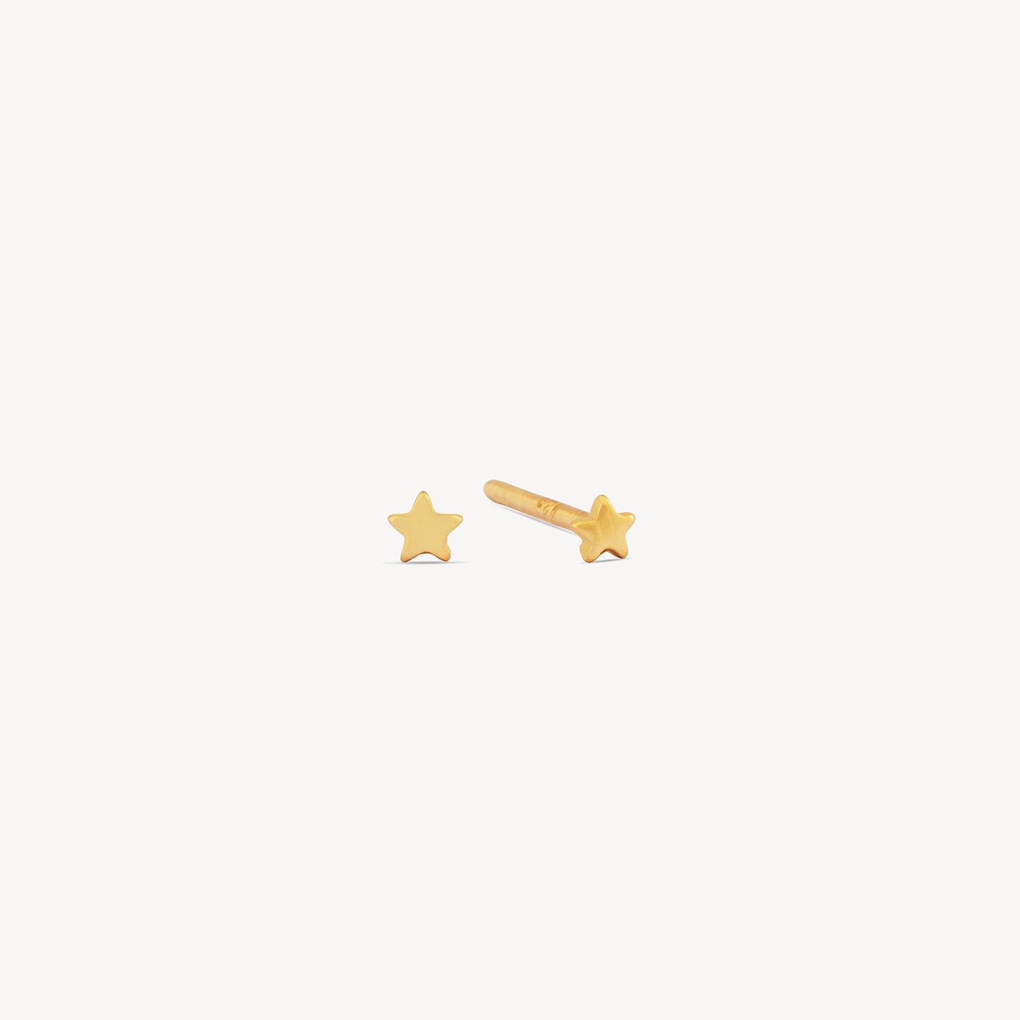 Tiny Little Star earring
