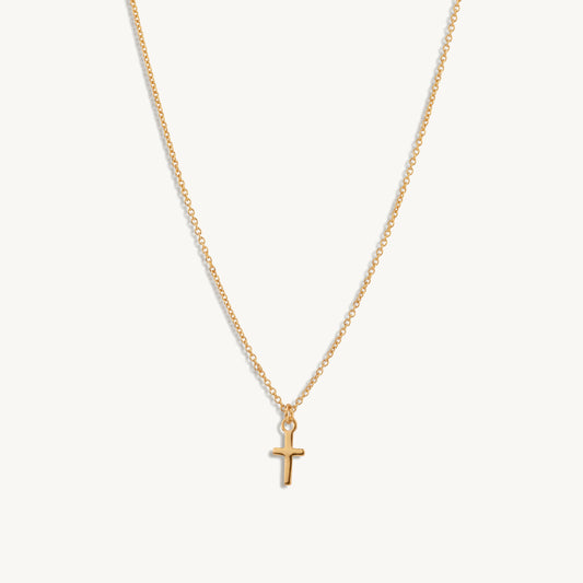 collar con una cruz