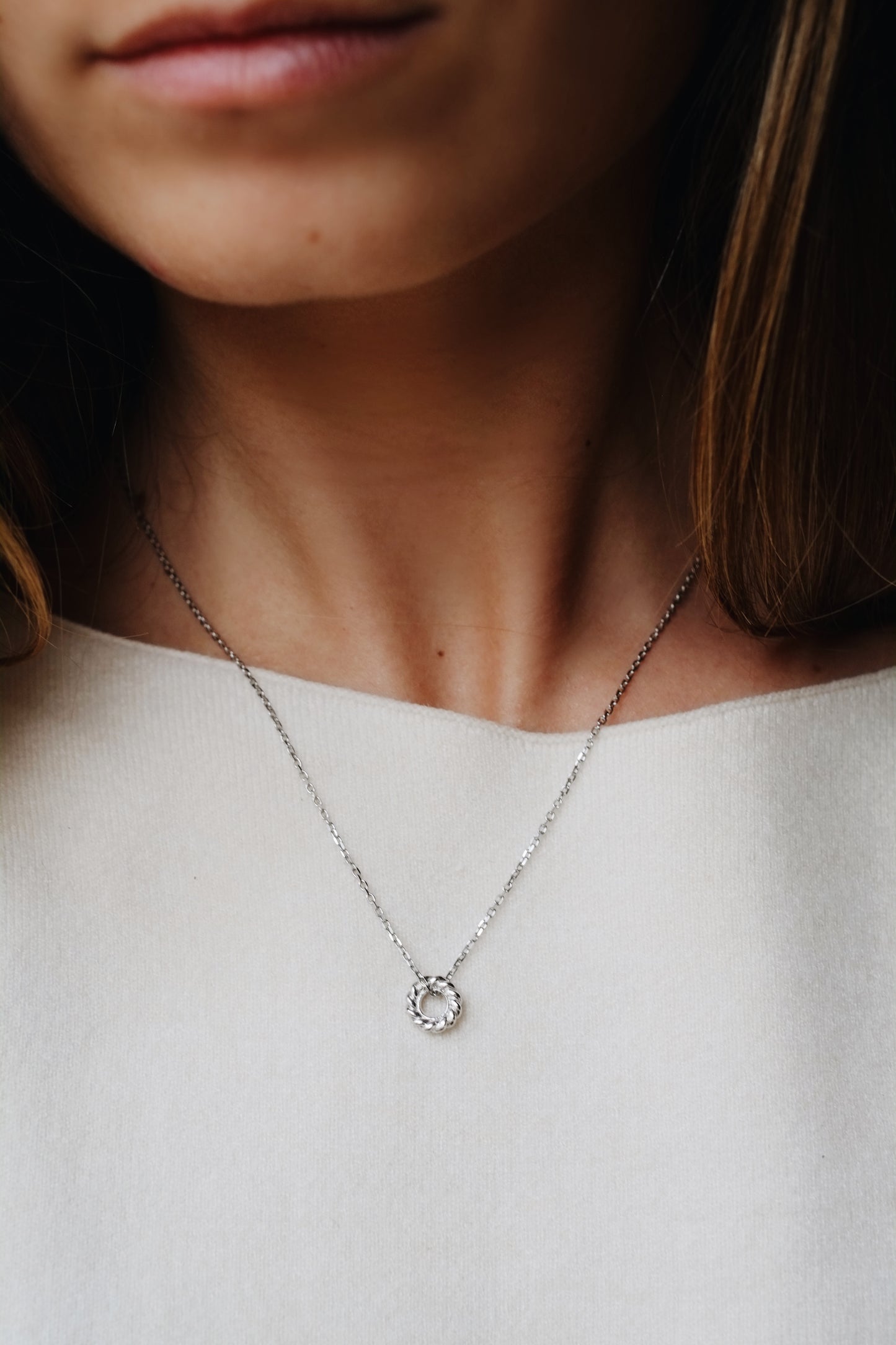Cora necklace