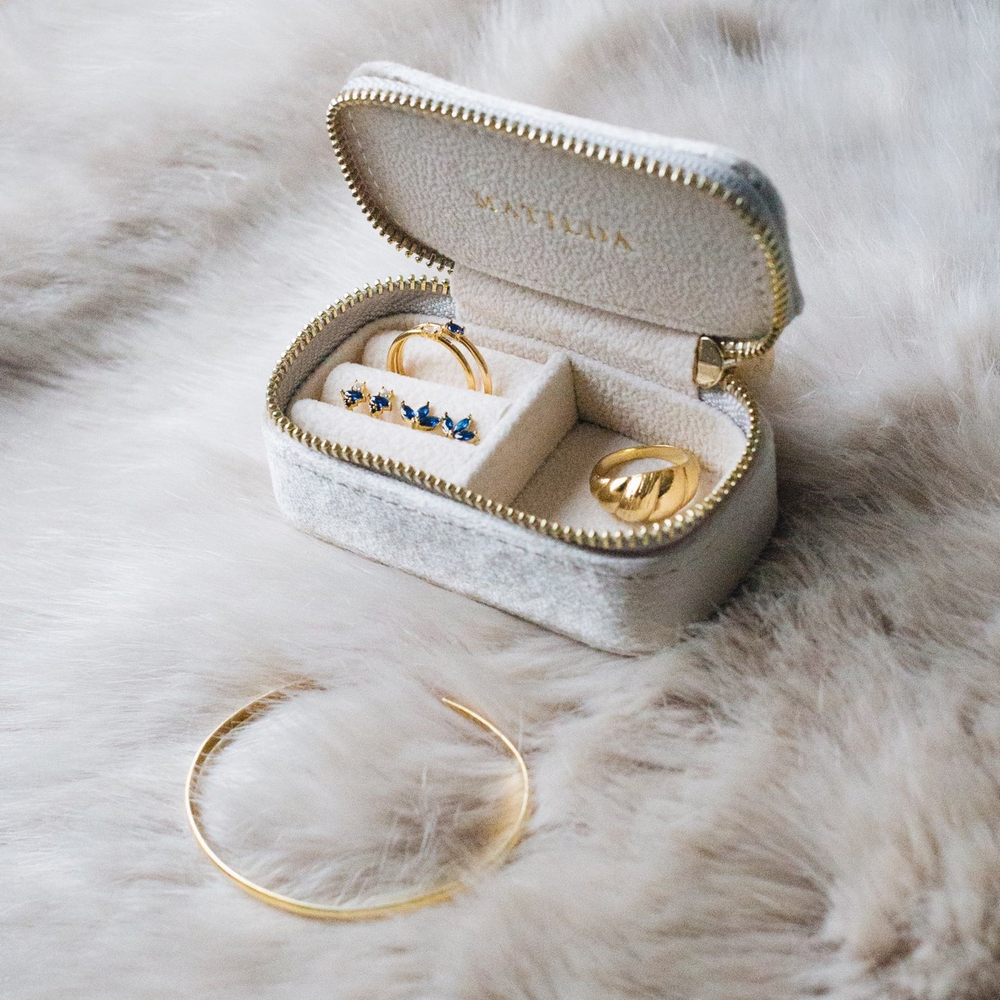 mini jewelry case